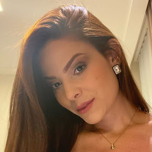 Meet your Posher, Ana carolina